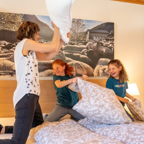 HausBertaMontafon_WohnungElsa_Schlafzimmer